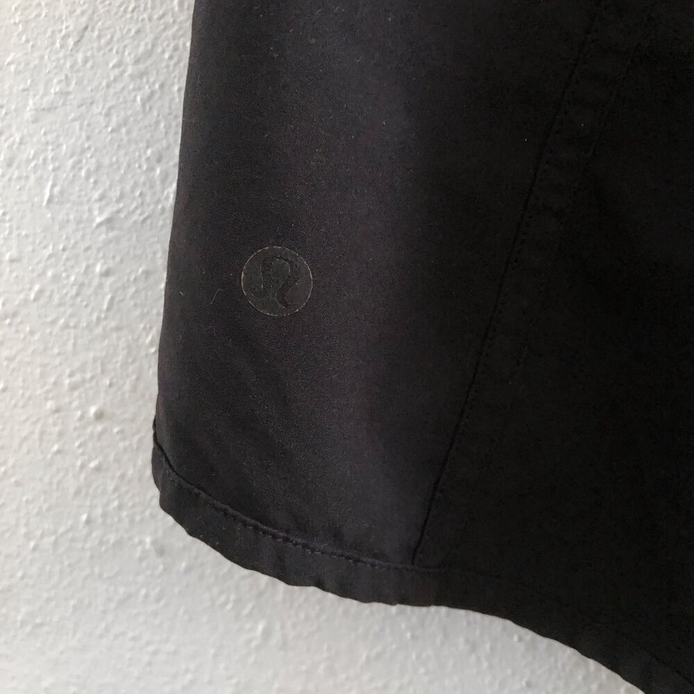 LULULEMON Tracker Short‎ V *4" Size 10 - Picture 7 of 8